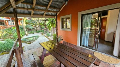 Lobamba Cabin | Lidwala Lodge