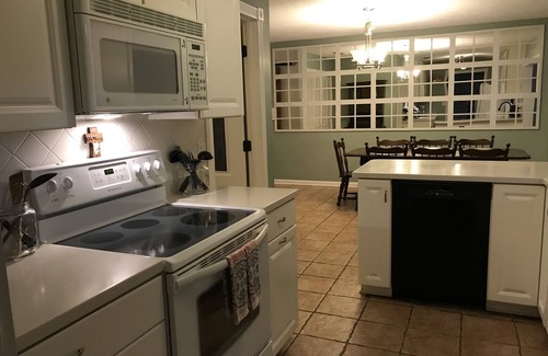 Tallahassee House | Life is better by the pool, near FSU,nPrivate pool, pet friendly, sleeps 8!