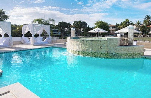 Cofresi Villa | Lifestyle The Crown Villa spectacular alone properties