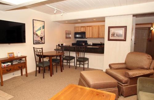 Aspen House | Lift One Condominiums - 1, 2, 3 Bedroom Units Adjacent To Downtown Aspen
