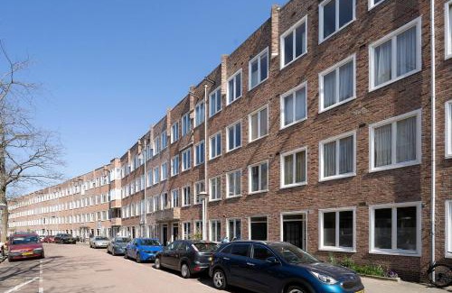 Amsterdam West Apartment | Light and quiet haven next to park