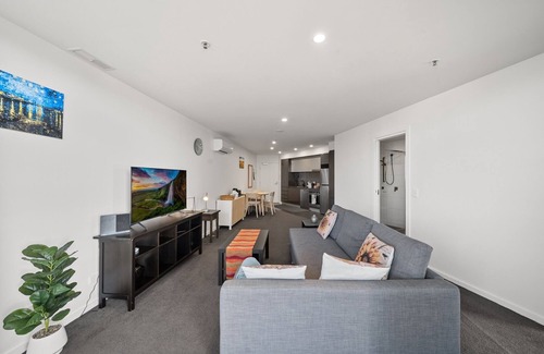 Gungahlin Apartment | Light-Filled 1-Bed Apartment with Pool & Gym