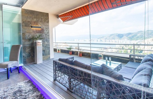 Faro de Cullera Apartment | "LIGHTHOUSE" Great views. Fantastic terrace. Pool. WIFI.