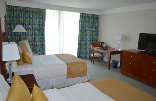 Bell Channel Bay Resort | Lighthouse Pointe at Grand Lucayan Resort