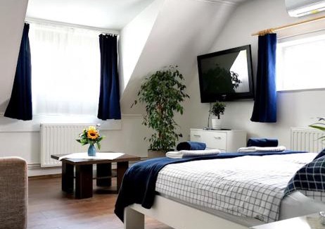 Balatonudvari Apartment | Lilla Vendégház