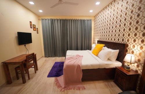 DLF Phase 5 Apartment | Lime Tree 3BHK Serviced Apartments DLF Phase -5 Gurgoan