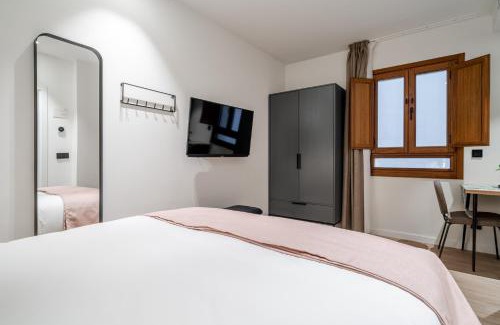 Casco Viejo Apartment | Limehome Vitoria Palacio de los Álava-Velasco