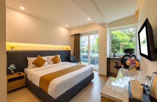 Gurugram Hotel | Limewood Signature - Golf Course Extension Road