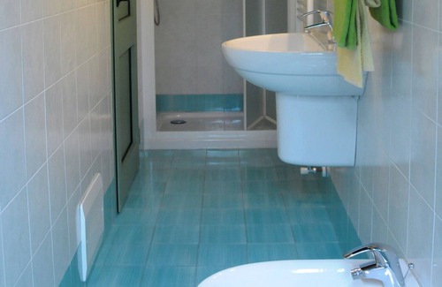 Gallicano Cottage | LIMONAIA - cottage with garden, shared swimming pool, private veranda