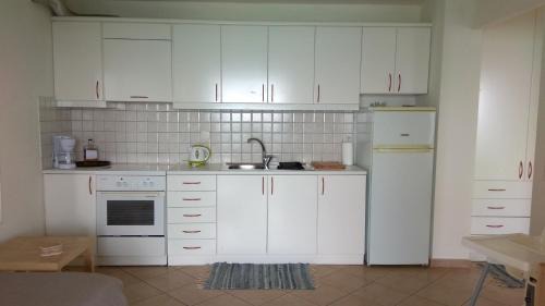 Kiveri Apartment | Linamare Eolos