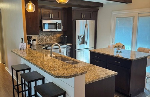 Lincoln House | Lincoln Getaway: 3BR/3BA Home + Arcade & Backyard