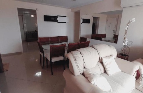 Uniao da Vitoria Apartment | Lindo apartamento no coração da cidade - APARTAMENTO INTEIRO OU SEJA NÃO É COMPARTILHADO COM OUTRAS PESSOAS - Perto de tudo - 2 quartos - Ar condicionado - Churrasqueira - Cozinha completa - 120 metros quadrados ao todo - Quartos com 12 metros quadrados