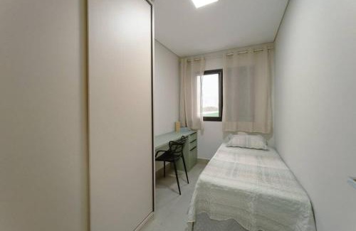 Zona 01 Apartment | Lindo Moderno e Central TV102