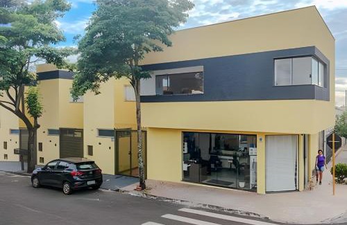 Ourinhos House | Lindo sobrado no centro, ar cond e vaga