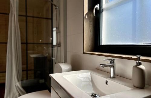 Salen Apartment | Lindvallen Ski Resort Pool and Padel - Sauna - 4 Guests