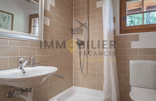 St. Luc Ski Chalet | Linen is not included in the service. We provide, if desired, linen packages including bed linen, ba