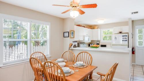 Bahama Village House | Linger Longer by AvantStay Key West Walkable Gated Community Shared Pool Week Long Stays Only