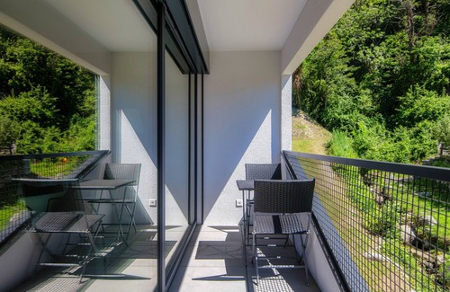 Riazzino Apartment | LiOm Apartment