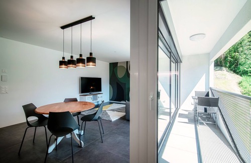 Riazzino Apartment | LiOm Apartment
