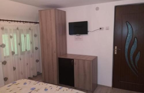 Dambovicioara House | Lip si Ely