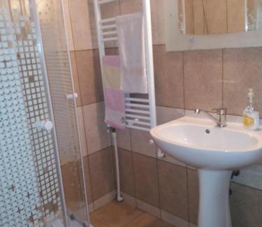 Dambovicioara House | Lip si Ely