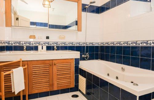 Oeiras House | Lisbon Country Villa