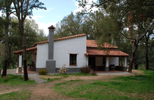 Cortelazor Cottage | Listen to the sound of silence . Valle del Arroyo Casas Rurales - B&B