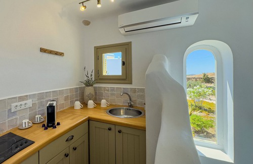 Folegandros Villa | Lithia - Villa Myrtia & Pool