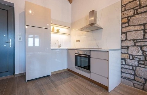 Agios Ioannis House | Lithoessa Luxury Apartments