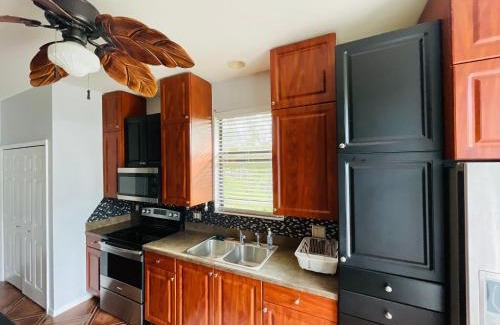 Buckingham House | Little Cottage on a Field