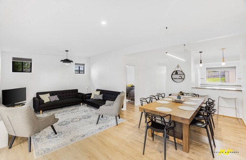 Portarlington House | Little Gem in Heart of Portarlington