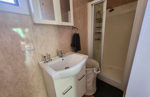 Cooktown Cabin | Little Green Bitty, Howard Street