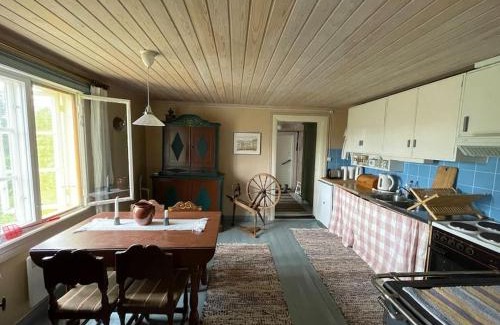 Pohja House | Little Guesthouse Cabin, Once Home to Lotta Svärd