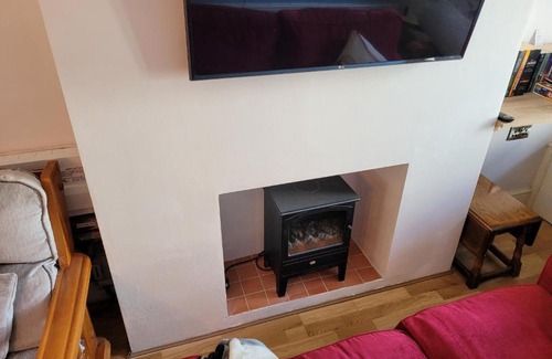 Topsham Apartment | LITTLE HAVEN 1 Bedroom House sought after area