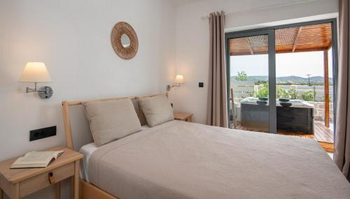 Milos Apartment | Livadi Resort