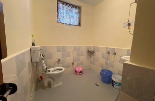 Palampur House | Live like locals in a quiet neighborhood of Palampur.