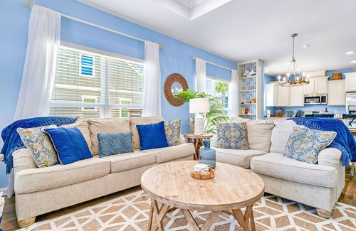 Port St. Joe House | Live Music, Drinks & Sunsets by the BEACH! Pet-Friendly Paradise! Heated Pool!