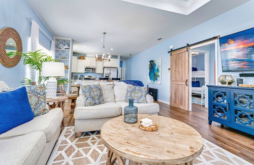 Port St. Joe House | Live Music, Drinks & Sunsets by the BEACH! Pet-Friendly Paradise! Heated Pool!