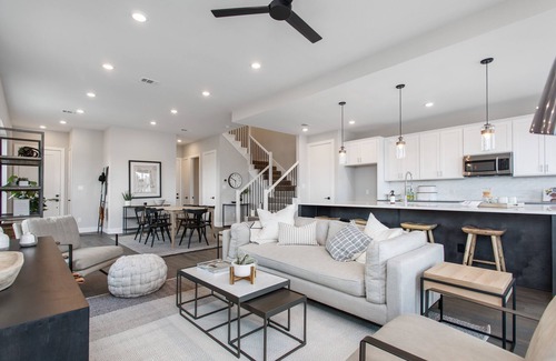 Wellborn House | Living Local Aggie Retreat I Brand New Build I Next to A&M Campus I Pool