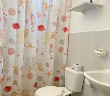 Playas Apartment | Liza, habitación privada de Flor de Lis Beach House