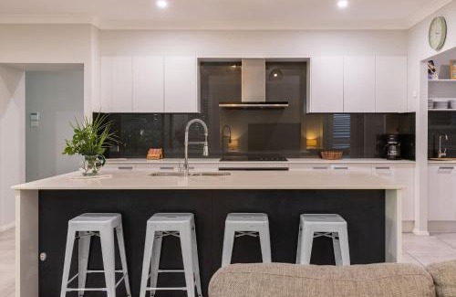 Elizabeth Beach House | Lizzie Bliss
