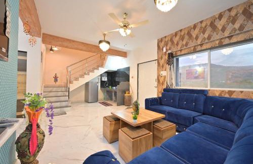 Thakursai Ski Chalet | ll EMPYREAN STAY ll LEONCINO VILLA II 4BHK ll AC ll LARGEST POOL ll