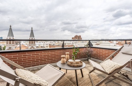 Almagro Apartment | Llivia - 3 bedrooms and terrace in Almagro