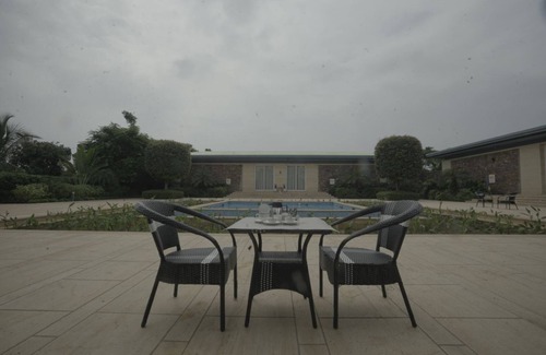 Takhatpur Villa | LM Farms