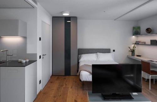 Stabio Apartment | Lo Scudo di Stabio - 35 m² Street View | Brief Stay 4-6 Nights
