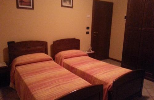 Roncobilaccio House | Lo Zodiaco