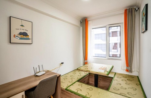 Haigang District Apartment | Locals Apartment House 01