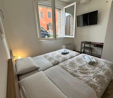 Vignola House | LOCANDA LA CAMPAGNOLA orari check in dalle 1130 alle 1530 e dalle 1830 alle 2330