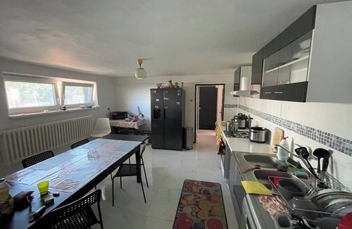 Velke Kosihy House | Location Centric Relaxing Sleep space between Budapest, Komarno & Gyor.