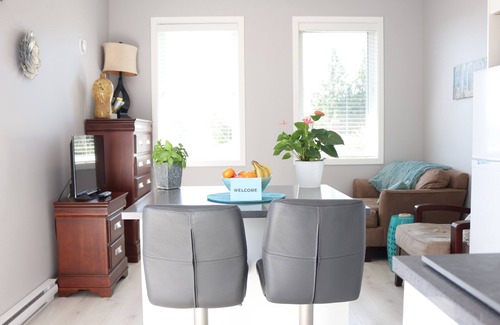 Saanich East House | LOCATION LOCATION LOCATION! IMMACULATE, ULTRA PRIVATE & EXTREMELY UNIQUE!